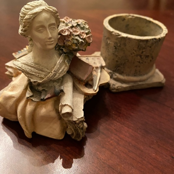 Author’s Keepsake - Distressed & meant to look antique. - Picture 2 of 6